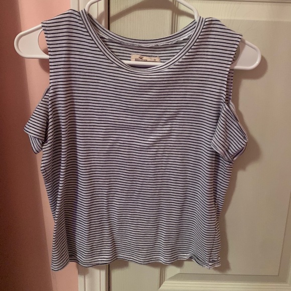 gray and black&white off shoulder cut crop tops - Picture 3 of 4